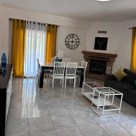 Villa Célia Alzira